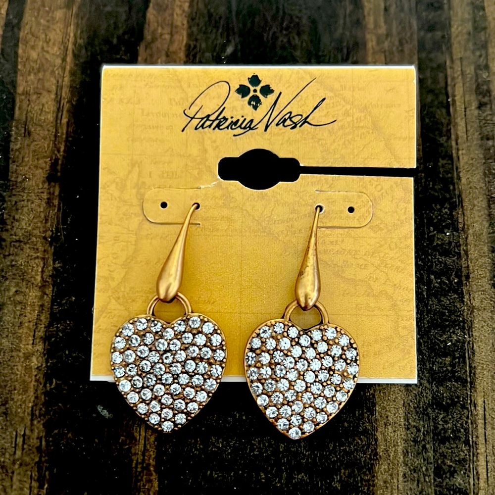 New Patricia Nash dangling earrings. Heart shaped and cute earrings.